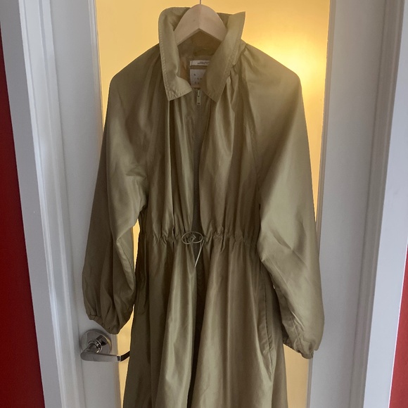 Gold Rain Jacket - Picture 1 of 5